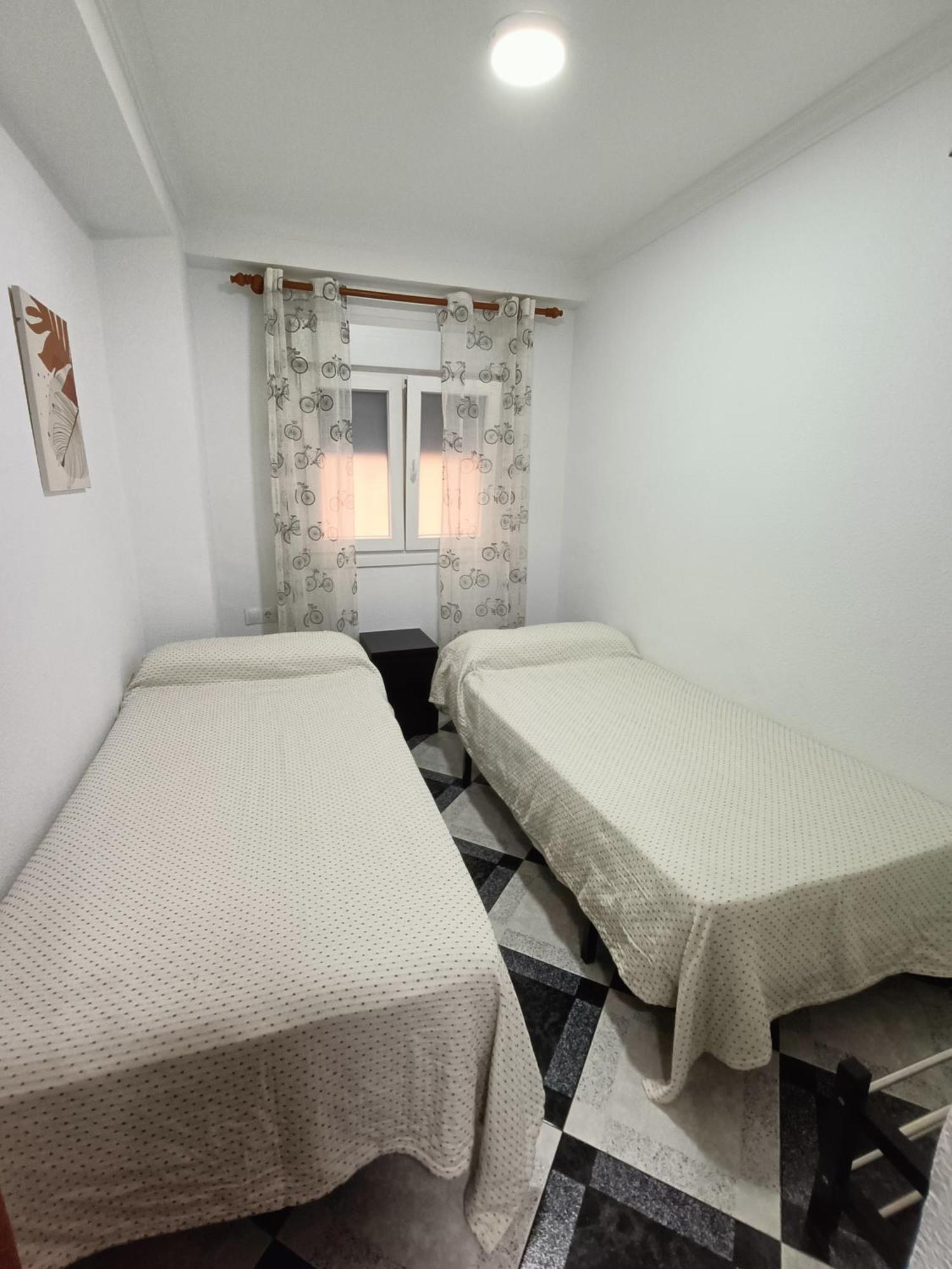 Piso Calidad Precio Junto A La Playa De La Victoria Cádis Exterior foto